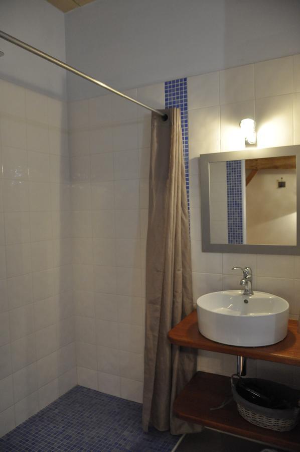 Auros Maison D'Emmannaelle מראה חיצוני תמונה